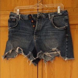 Distressed Zara booty shorts